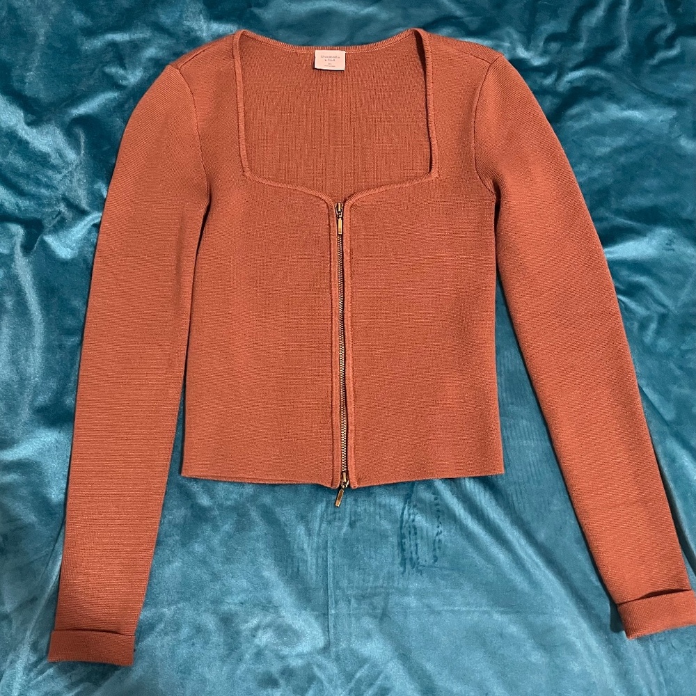 Abercrombie sweater top